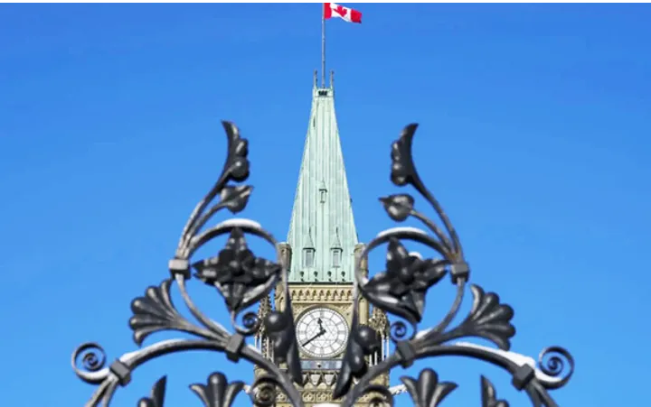 کبک و اتاوا بر سر قانون فدرال زبان‌های رسمی با هم کنار آمدند